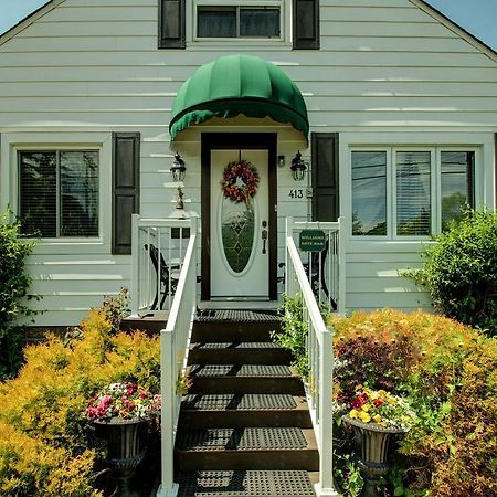Williams Gate Bed & Breakfast Private Suites Niagara-on-the-Lake Exterior photo